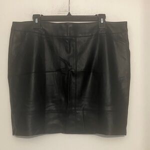NWT faux leather stretch mini skirt black, zip back XXL plus